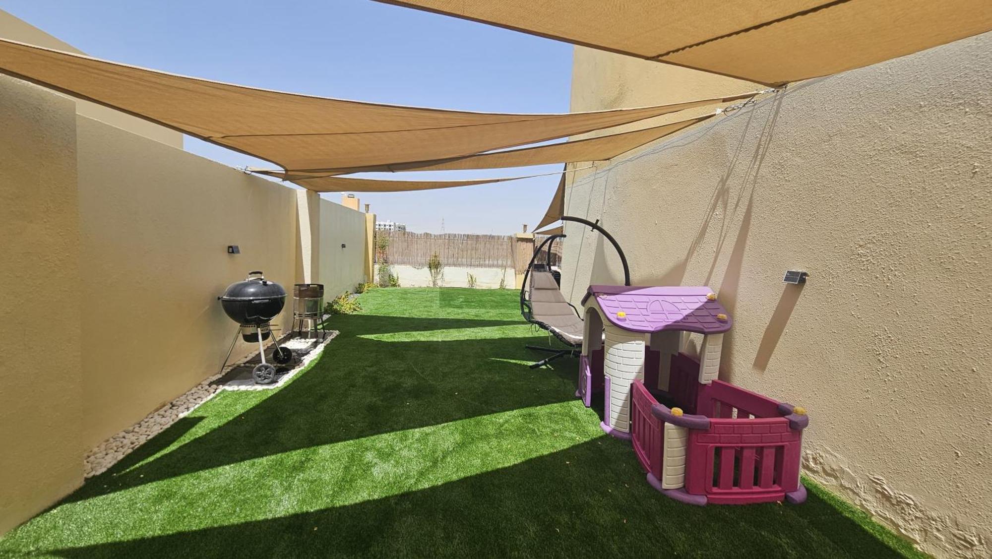 Dubai's Hidden Gem, 3bedroom + Private Pool * دبي
