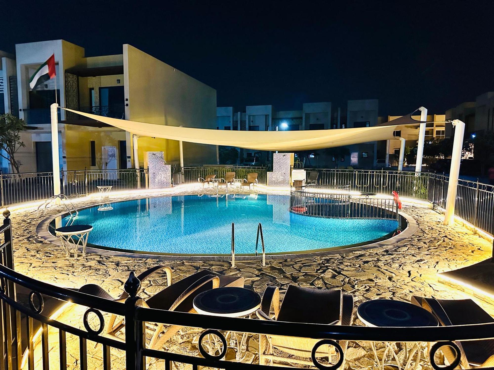 فيلة Dubai's Hidden Gem, 3bedroom + Private Pool *